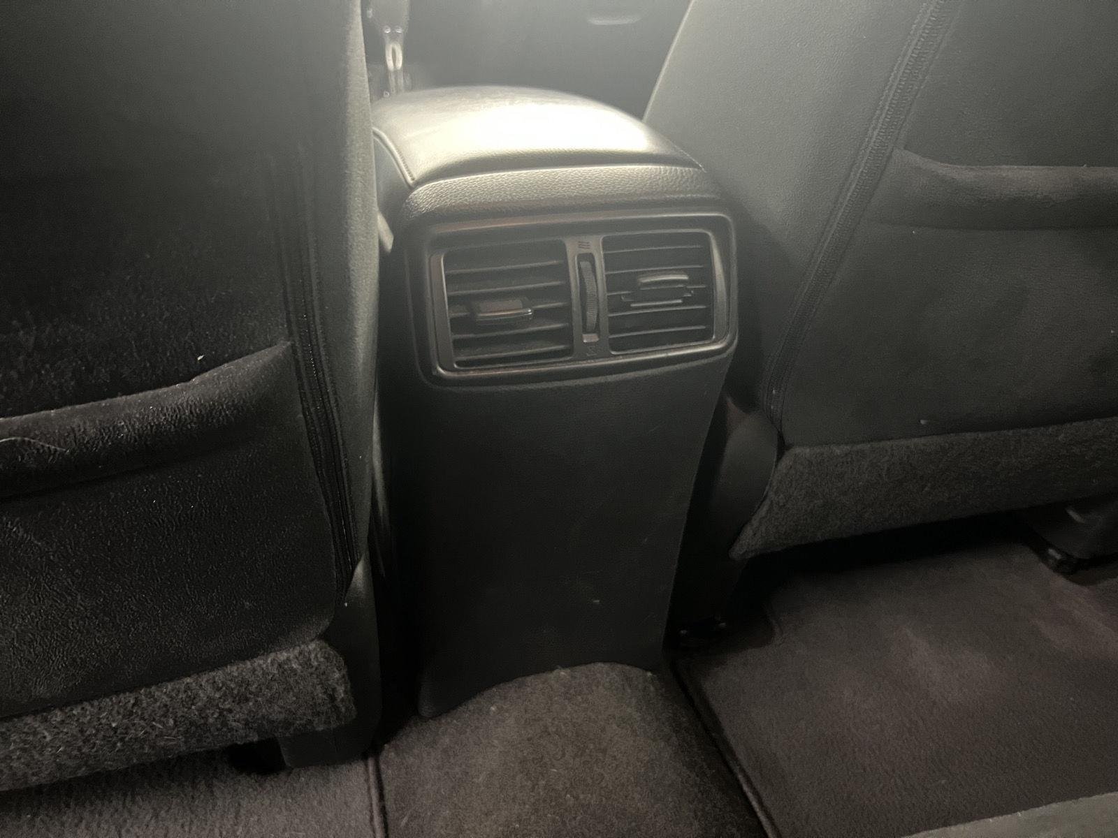 2016 Nissan Rogue SV - Photo 25