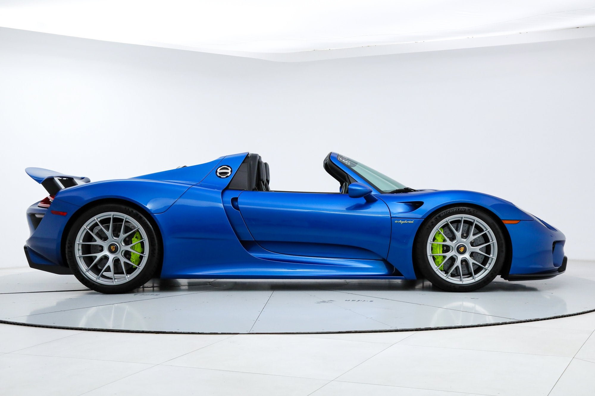 Used 2015 Blue Porsche  image 7