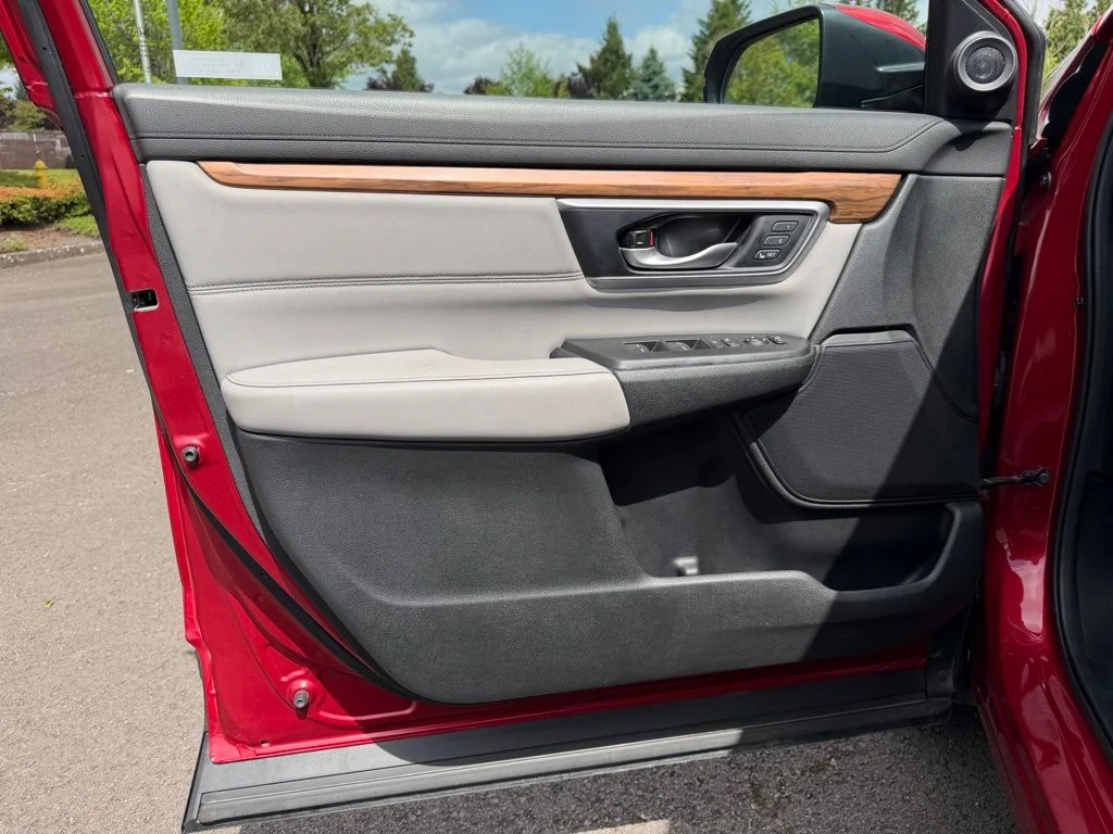 2021 Honda CR-V Touring - Photo 11