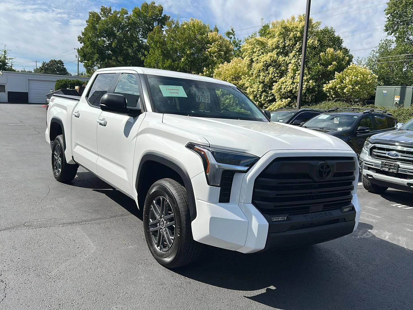 Used 2024 Ice Cap Toyota SR5 image 5