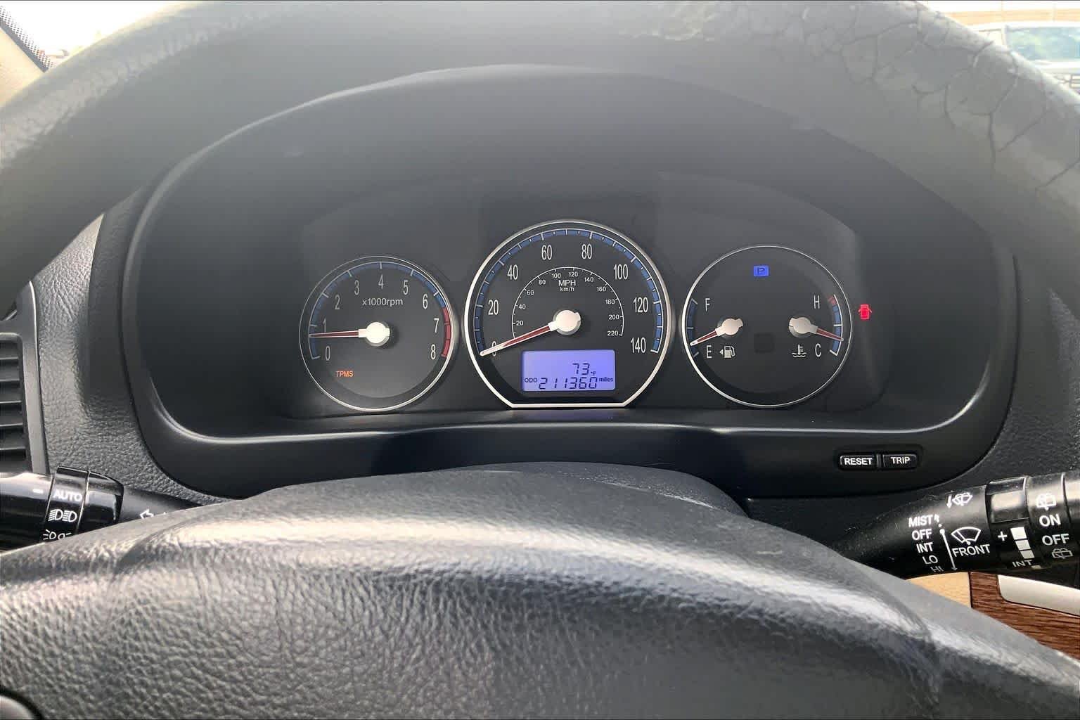Used 2009 Dark Cherry Red Hyundai GLS image 25