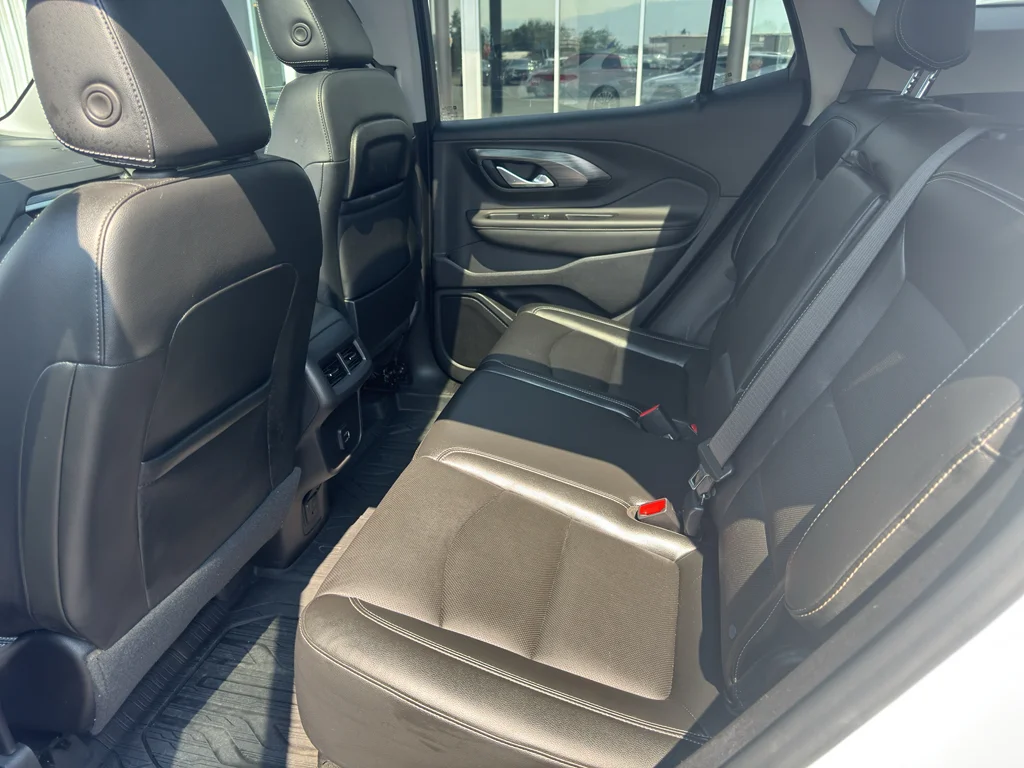 Used 2023 Summit White GMC SLT image 6