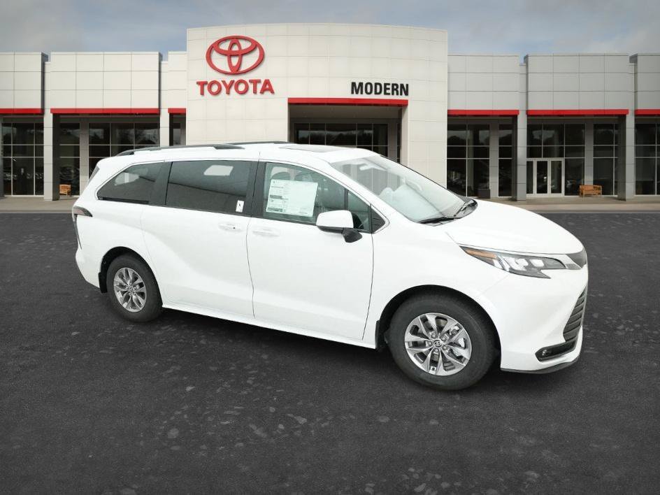 New 2026 Wind Chill Pearl Toyota XLE image 12