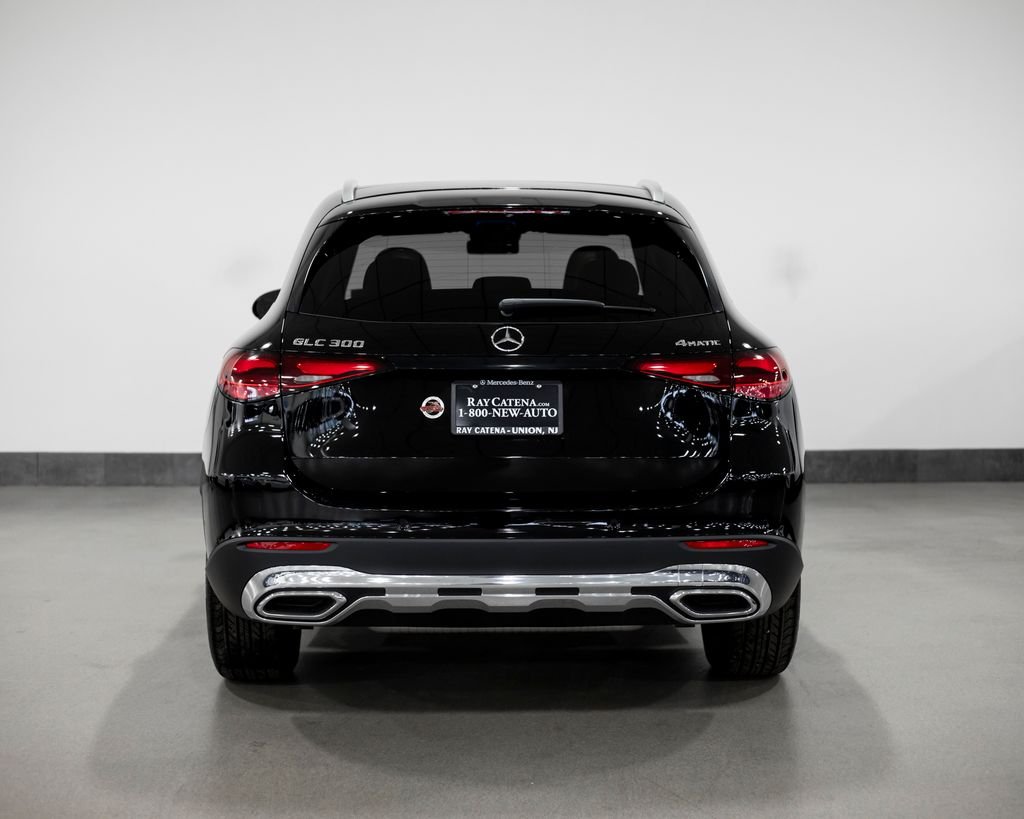 Used 2026 Black Mercedes-Benz GLC 300 image 12