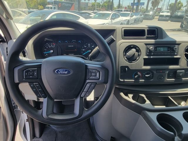 New 2026 Oxford White Ford E-350 SRW image 4
