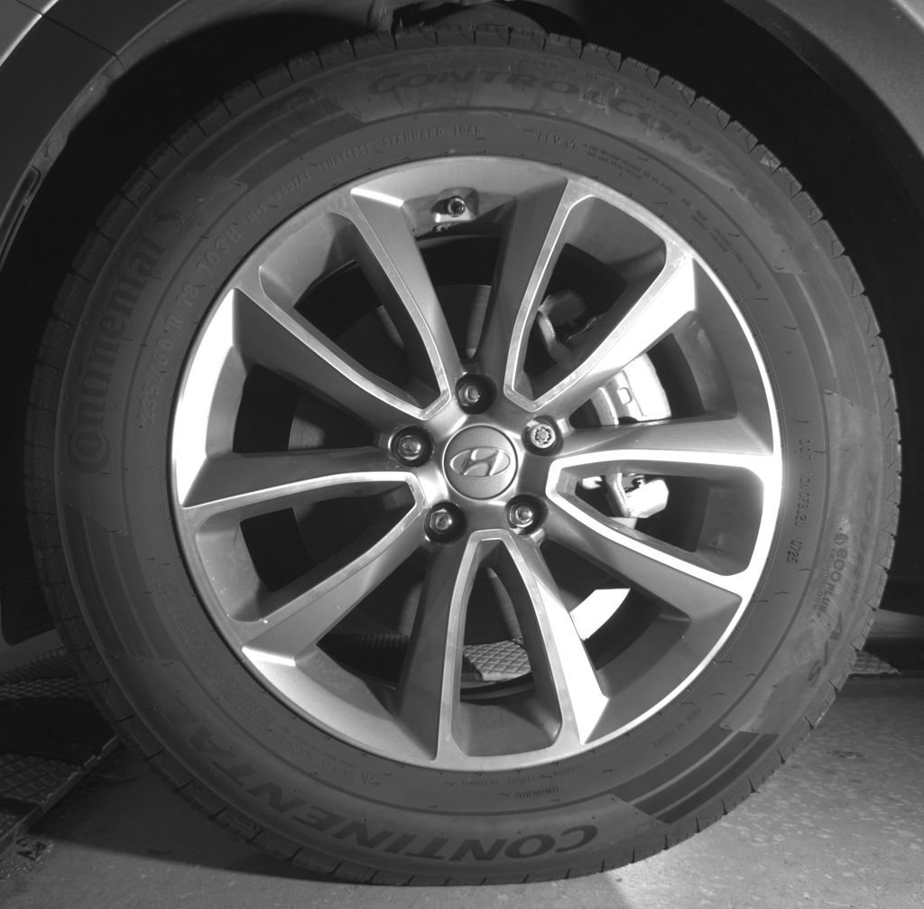 Used 2018 Gray Hyundai SE image 21