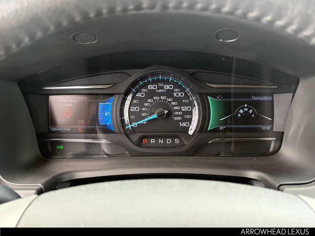 Used 2019 White Ford SEL image 17