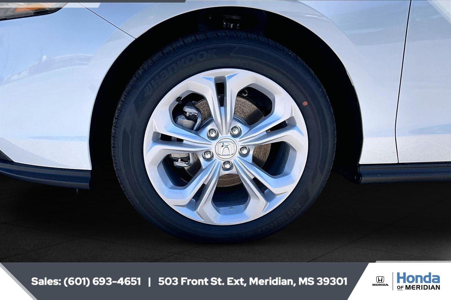 New 2026 Platinum White Pearl Honda LX image 11