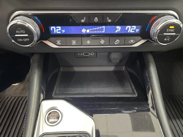 Used 2020 Scarlet Ember Nissan 2.5 SL image 24