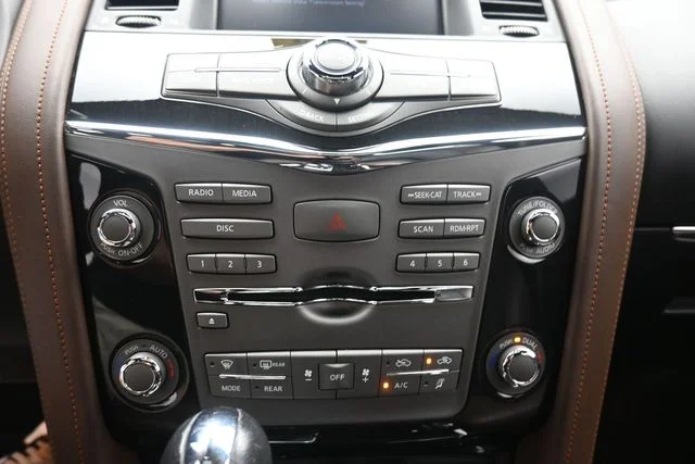 Certified Used 2020 Black Nissan Platinum image 13