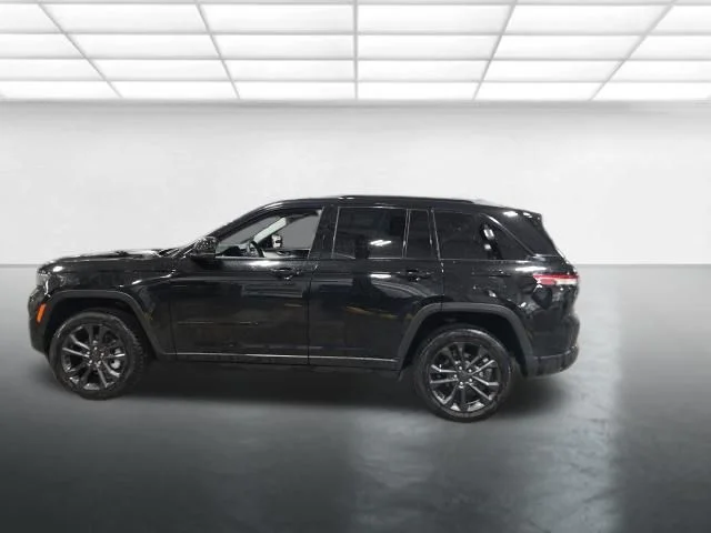 Used 2024 Black Jeep Limited image 8