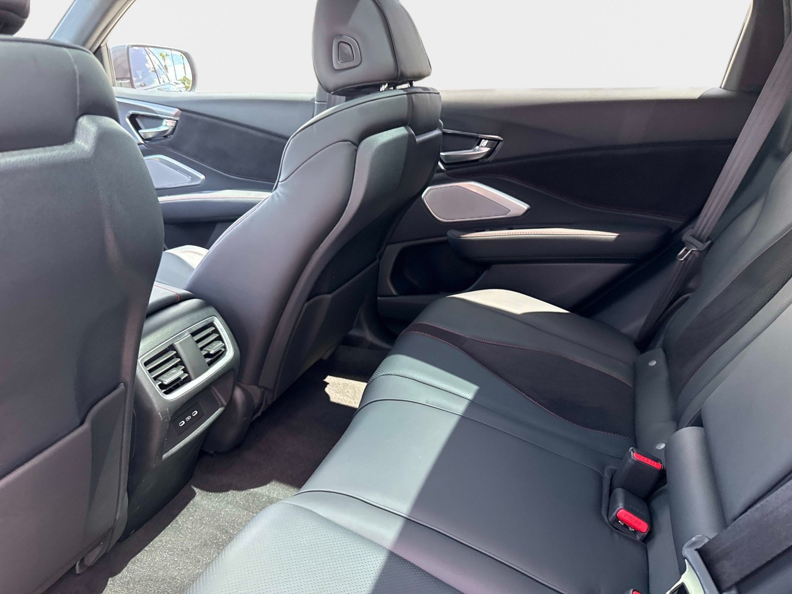 Used 2024 Liquid Carbon Metallic Acura w/A-Spec Package image 14