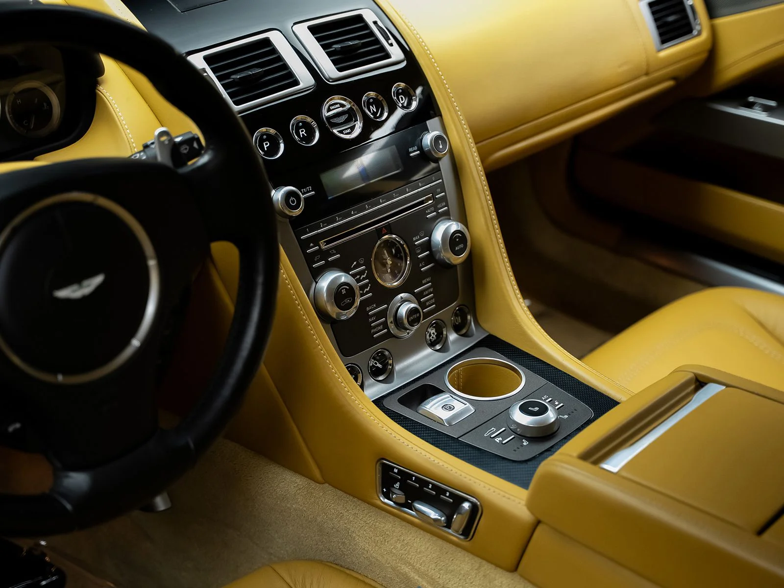 Used 2015 White Aston Martin Base image 56