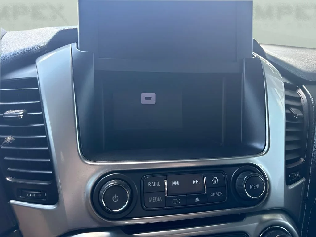 Used 2018 PEPPERDUST METALLIC Chevrolet Premier image 24