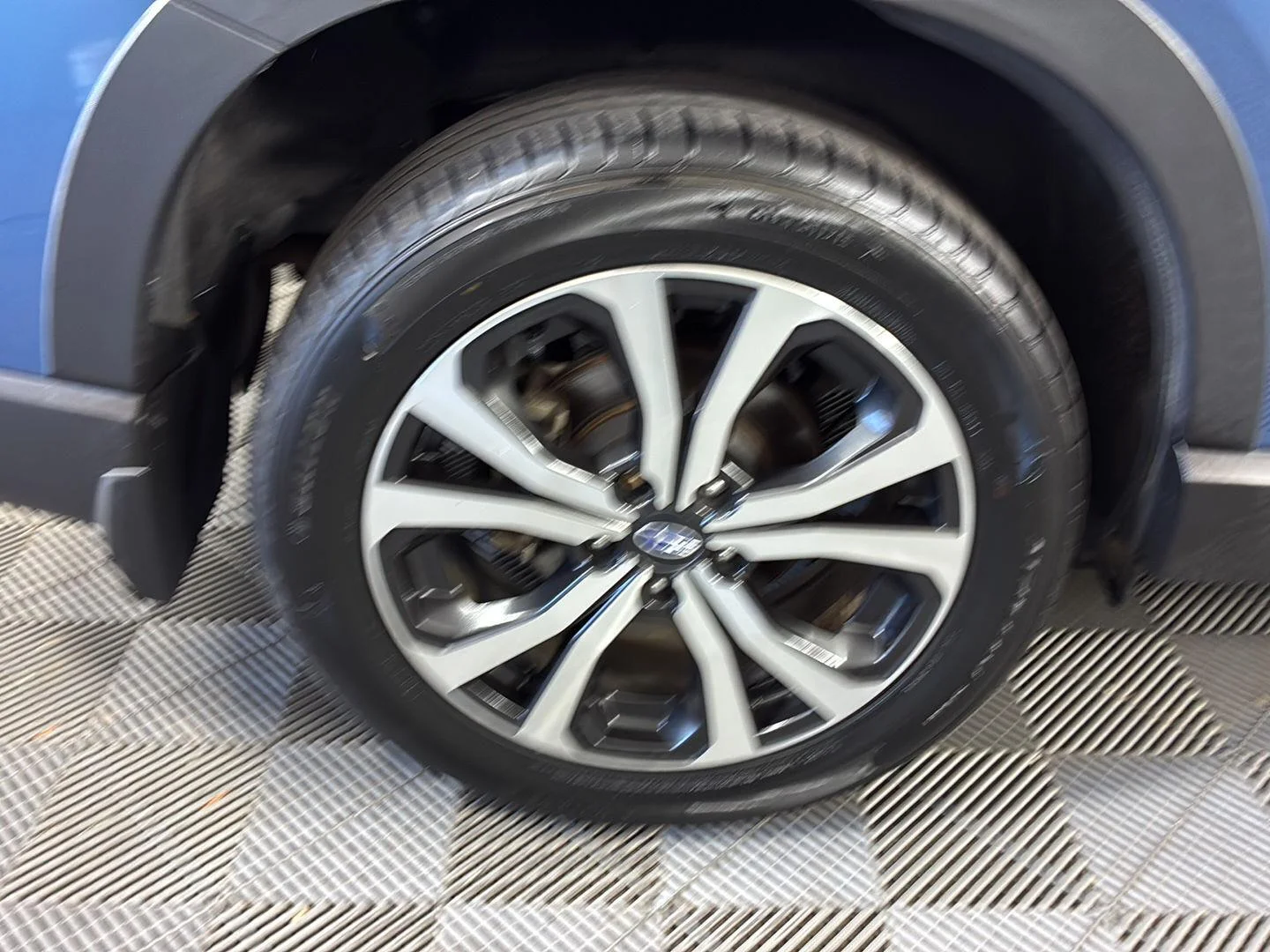 Used 2019 Horizon Blue Pearl Subaru Limited image 13