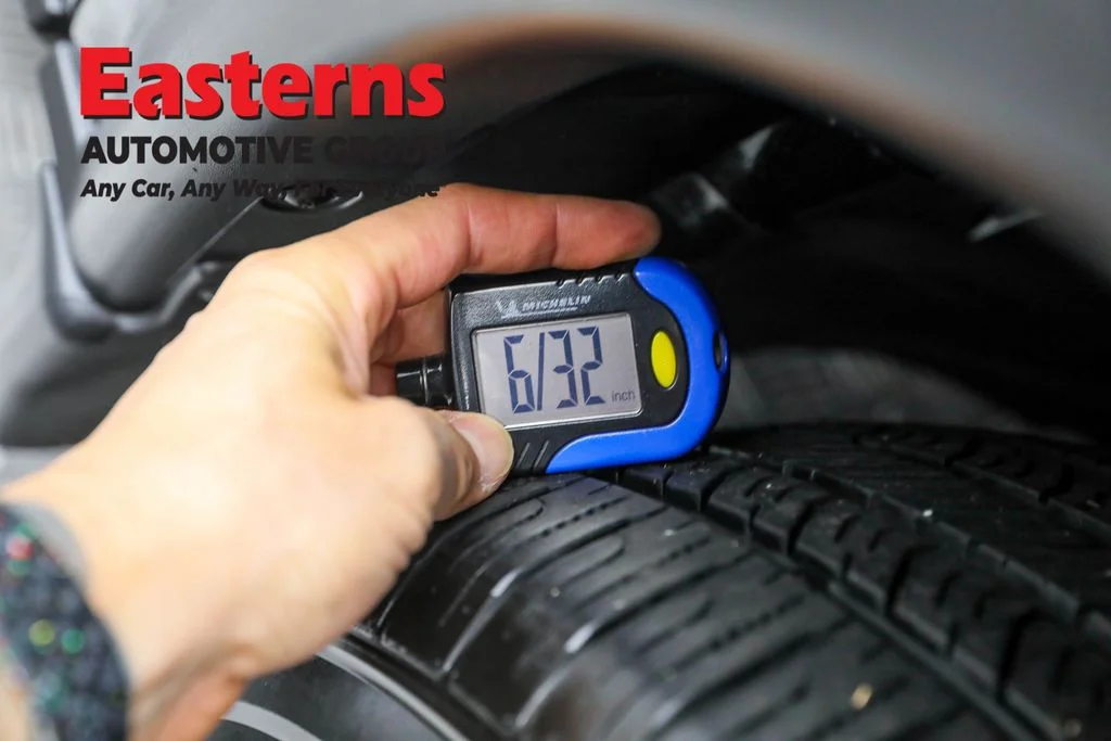Used 2023 Gray Nissan SV image 28