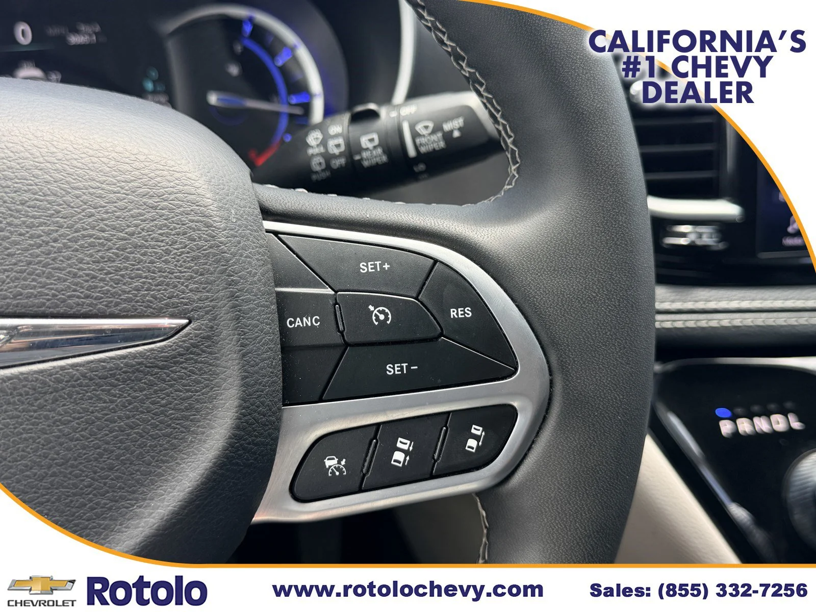 Used 2023 Silver Mist Clearcoat Chrysler Hybrid Touring L image 29
