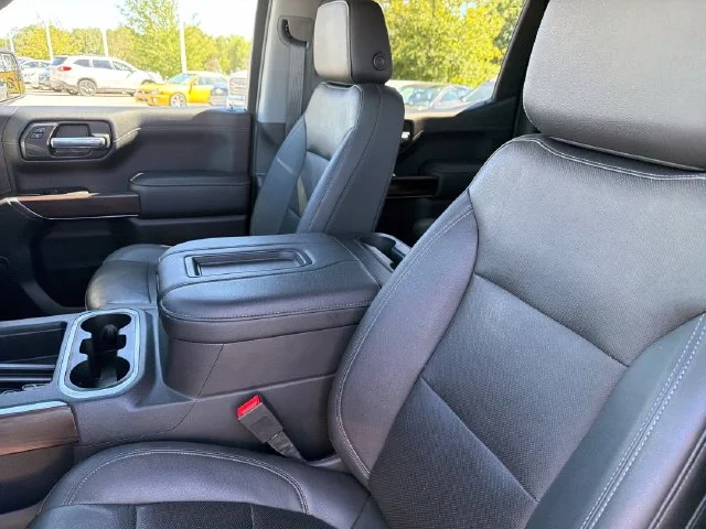 Used 2021 Silver GMC SLT image 18