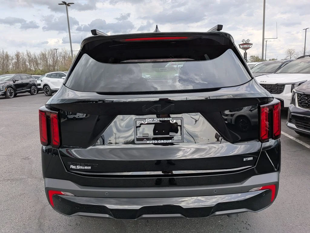 New 2026 Black Kia X-Line EX image 6