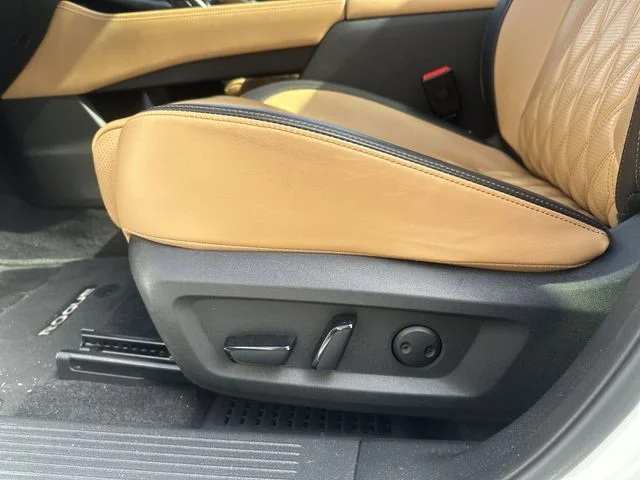 Certified Used 2023 White Nissan Platinum image 16