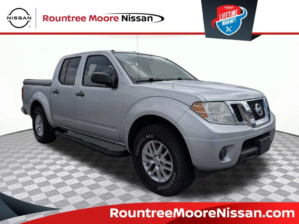Used 2016 Silver Nissan SV image 1