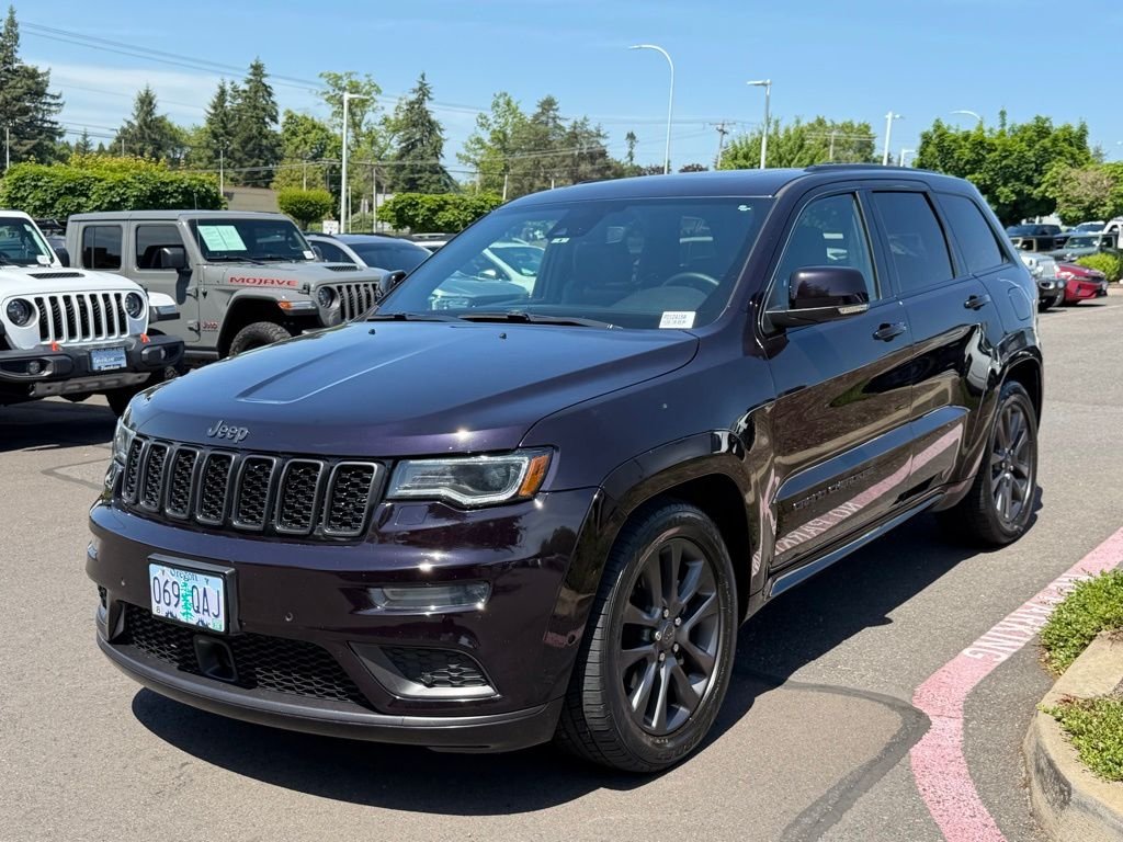 Used 2018 Sangria Metallic Clearcoat Jeep Overland image 4
