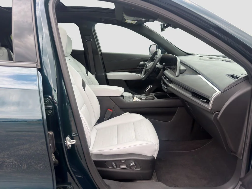 2025 Cadillac XT4 Sport - Photo 27