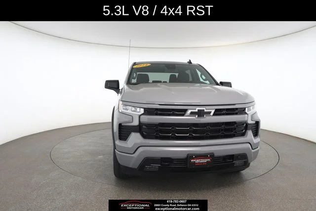 Used 2024 Gray Chevrolet RST image 30