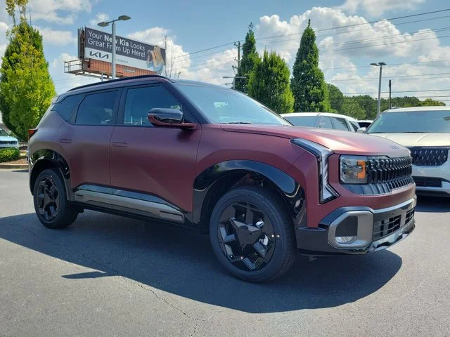 New 2027 Magma Red Matte Kia X-Line S image 3