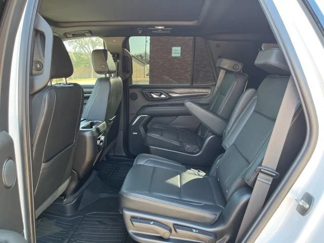Used 2022 Summit White GMC Denali image 15