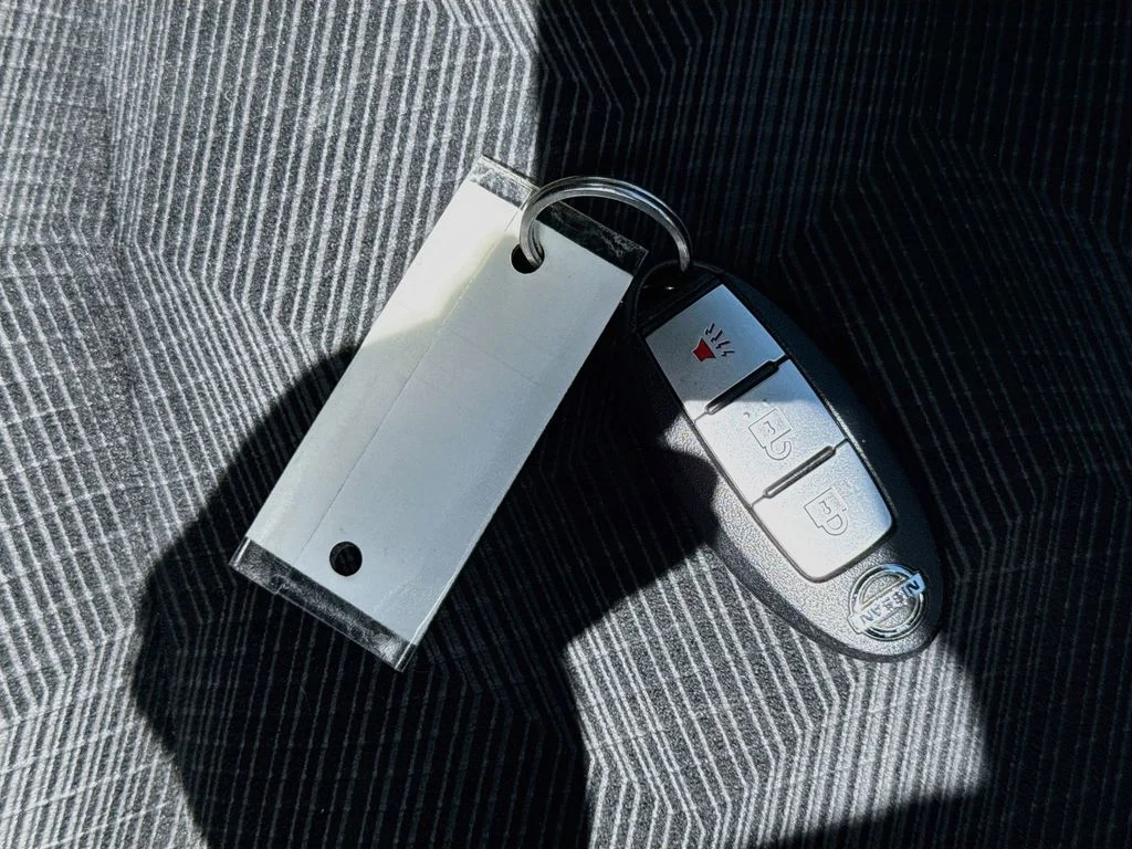 Used 2014 Silver Nissan SV image 35