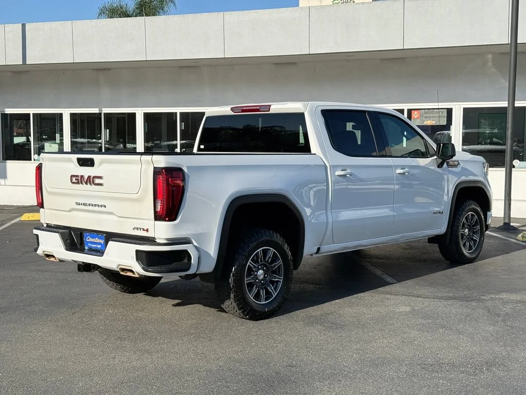 Used 2025 Summit White GMC AT4 image 7