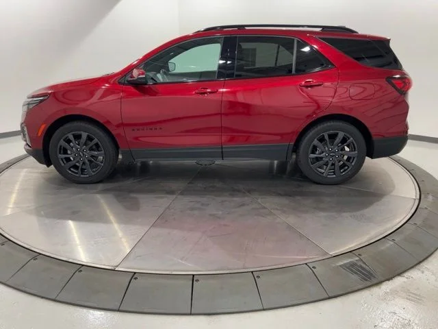 Used 2022 Red Chevrolet RS image 2
