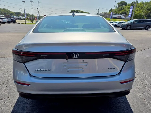 Used 2024 Silver Honda EX image 7