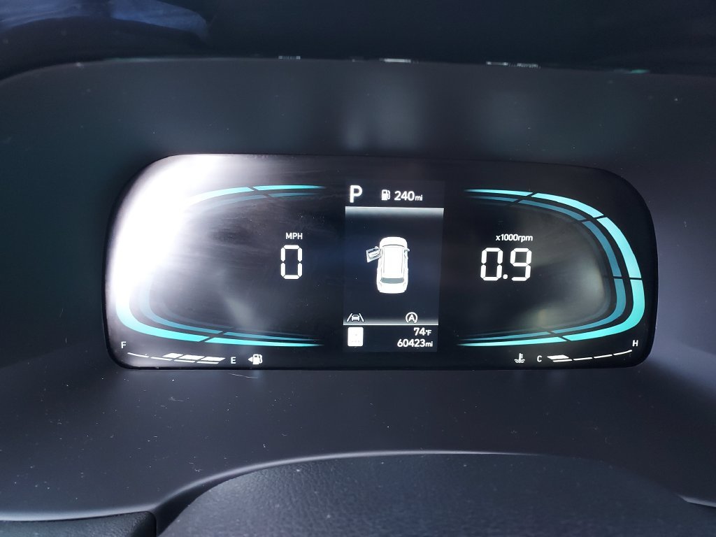 Used 2023 Black Hyundai SEL image 18