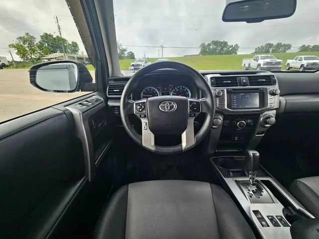 Used 2019 Gray Toyota SR5 image 13