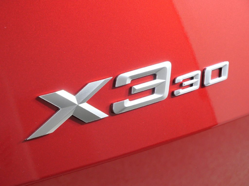 Used 2026 Vegas Red Metallic BMW 30 xDrive image 13