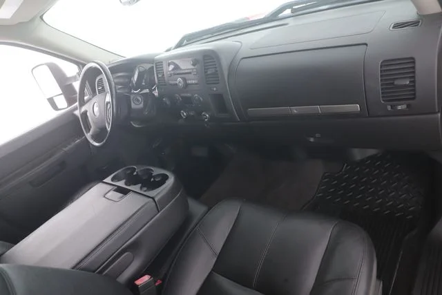 Used 2014 Red Chevrolet LT image 26
