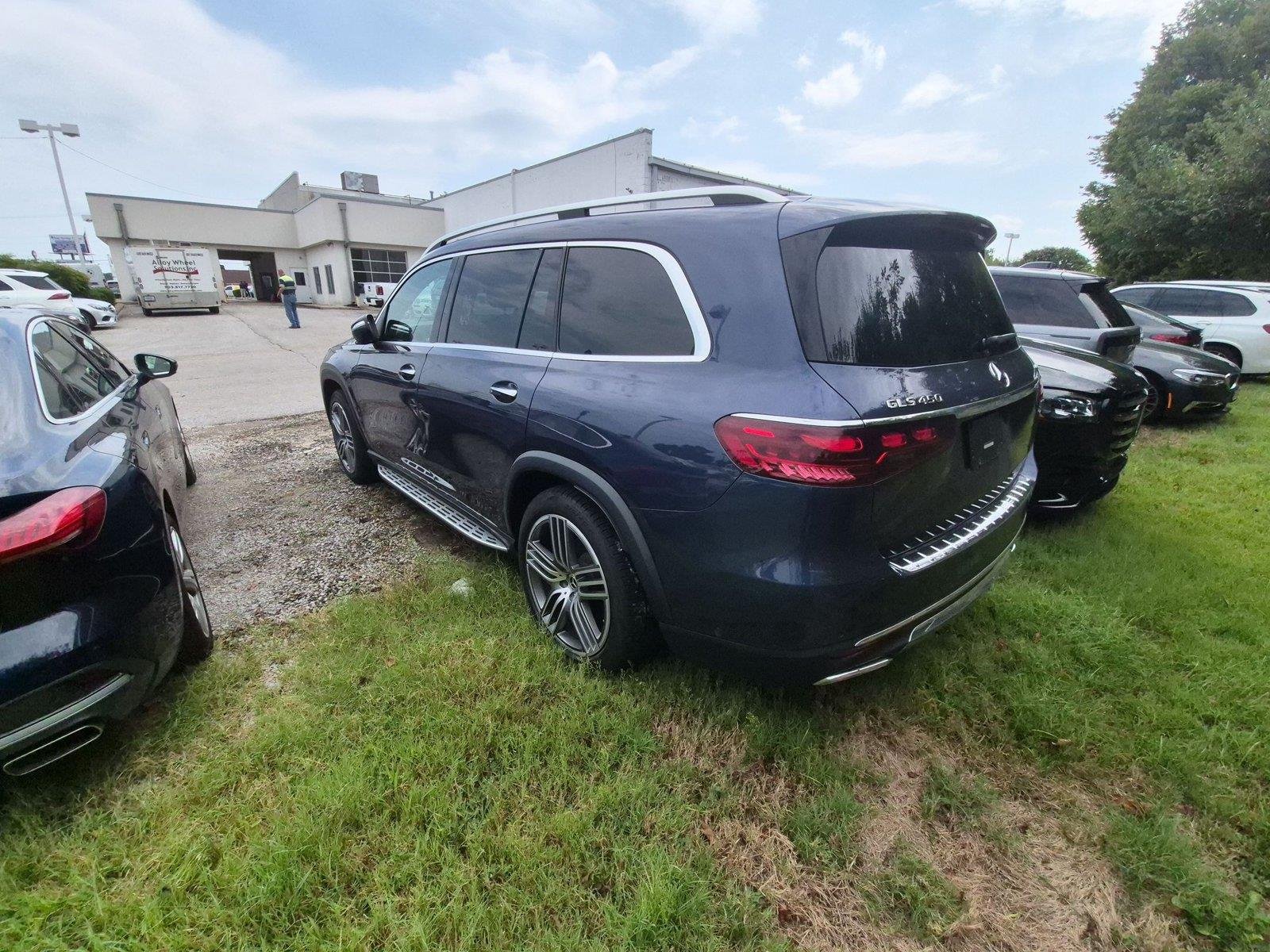 Used 2024 Twilight Blue Metallic Mercedes-Benz GLS 450 image 3