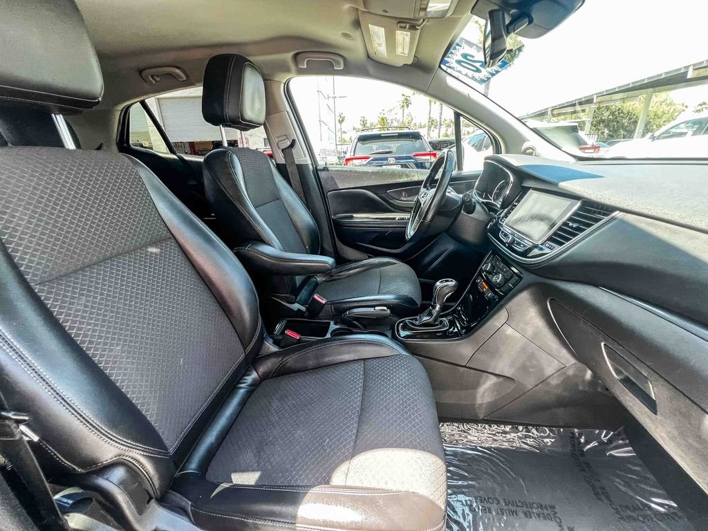 Used 2020 White Buick Preferred image 15