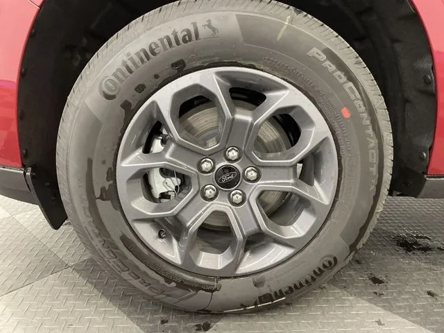New 2026 Ruby Red Metallic Tinted Clearcoat Ford XLT image 10