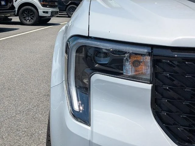 New 2026 Space White Metallic Ford Lariat image 42