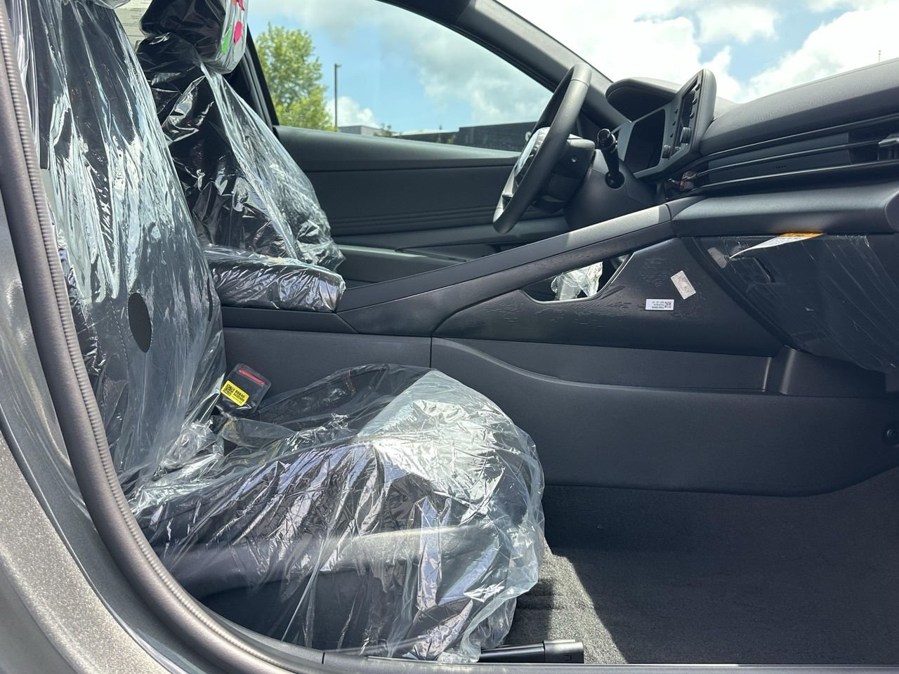 New 2026 Amazon Gray Hyundai SEL Sport image 13