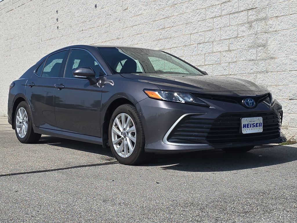2023 Toyota Camry LE - Photo 14