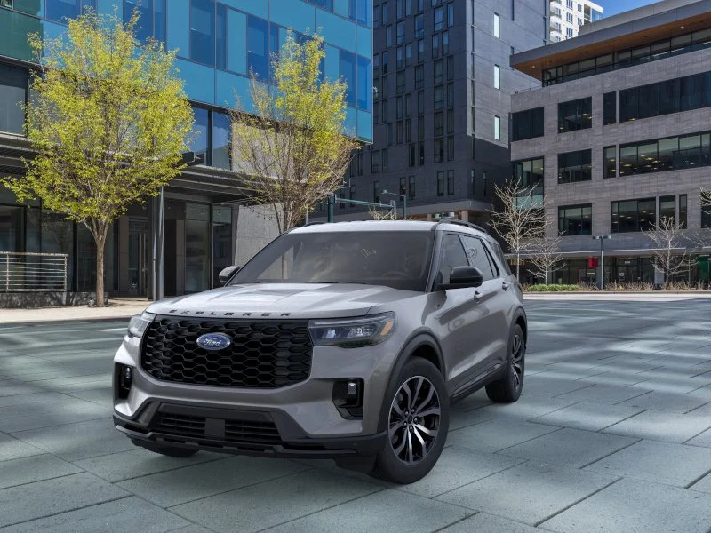 New 2026 Carbonized Gray Metallic Ford ST-Line image 2