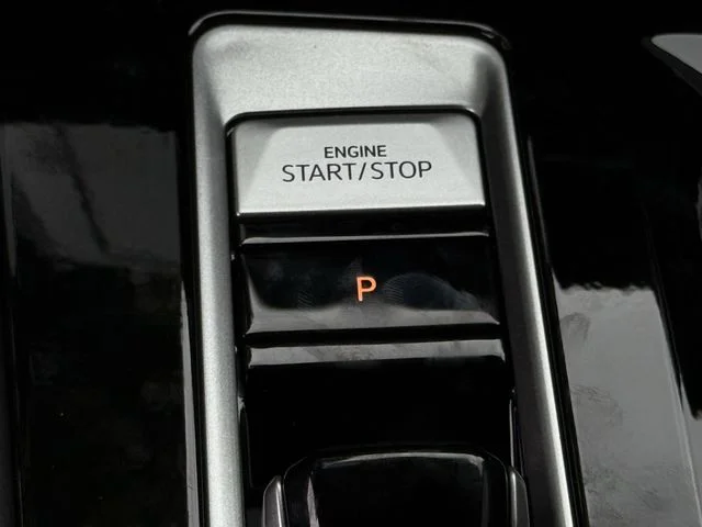 New 2026 Black Volkswagen 2.0T SE w/Technology image 16