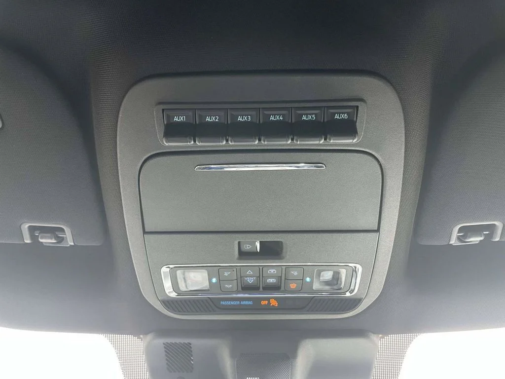 Certified Used 2025 Green Ford Raptor image 29