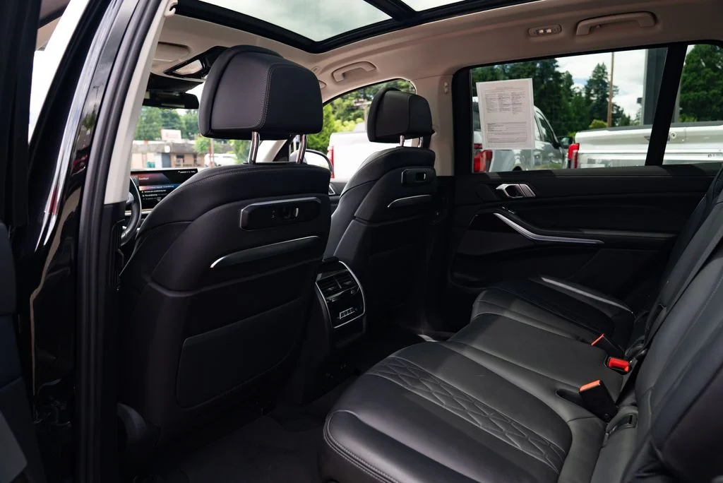 Used 2023 Black BMW xDrive40i image 24