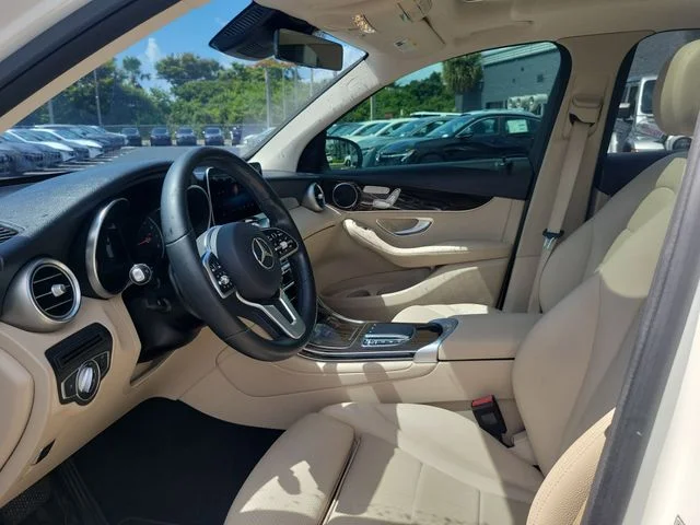 Used 2021 White Mercedes-Benz GLC 300 image 15
