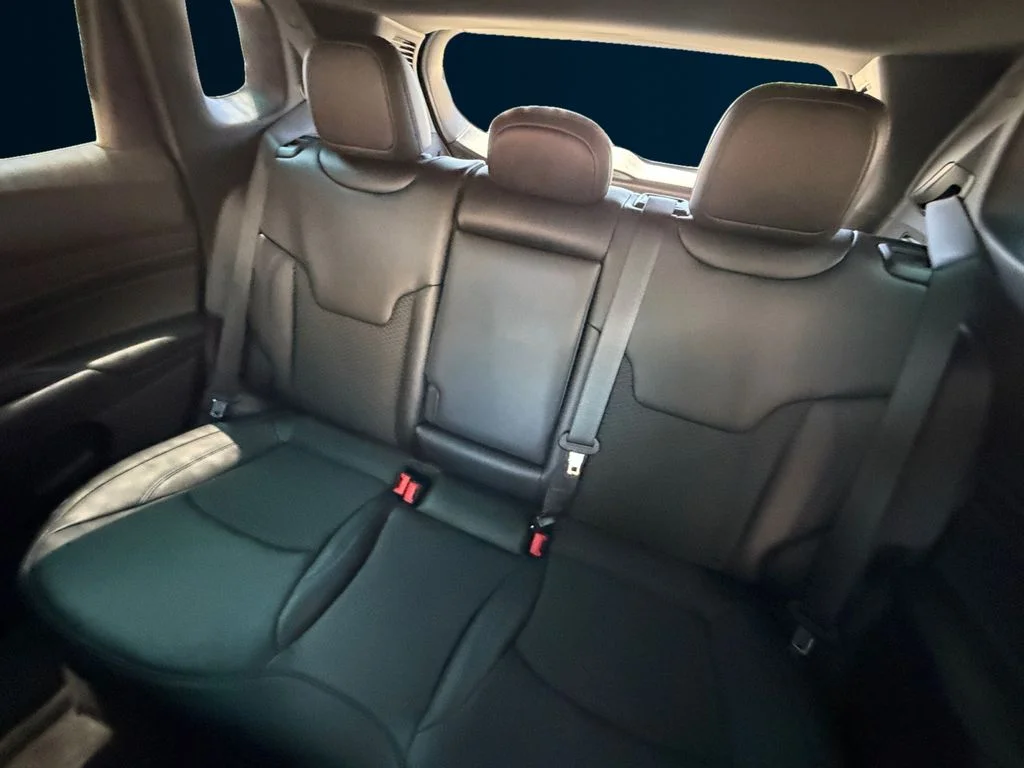 New 2026 Black Jeep Latitude image 16